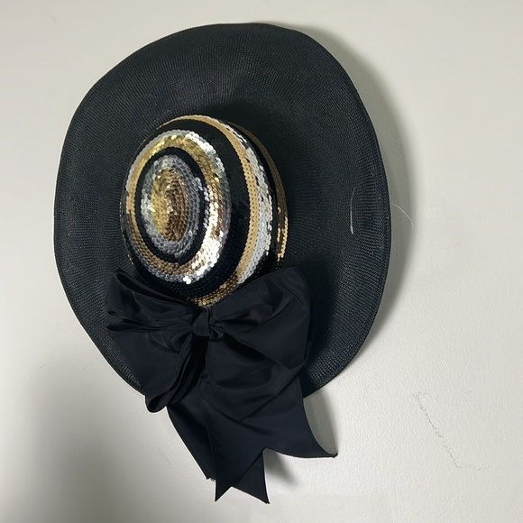 Whitehall & Shon chic Sliver Gold Metallic Hat - Picture 12 of 15